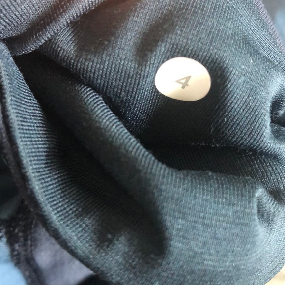 Lululemon leggings 21” - Picture 4 of 6